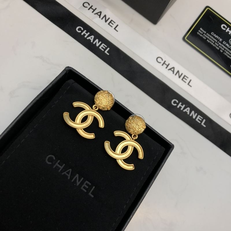 Ch**el earrings